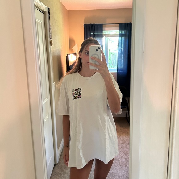 Quiksilver tshirt - Picture 1 of 4